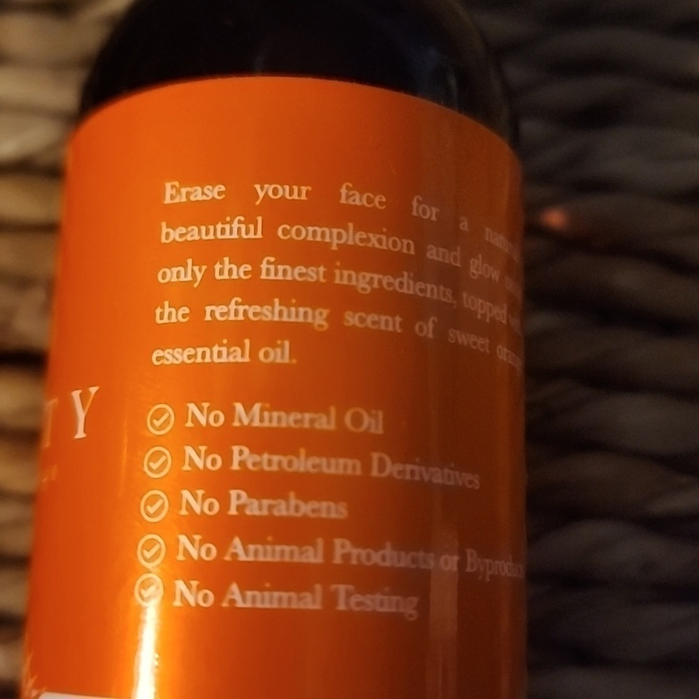 BEAUTY  by Earth makeup remover - Picture 2 of 4